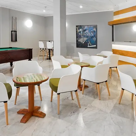 Saint George プラヤ・デ・ラス・アメリカス