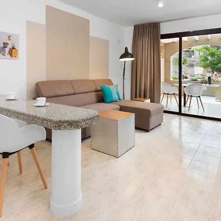 Saint George * プラヤ・デ・ラス・アメリカス