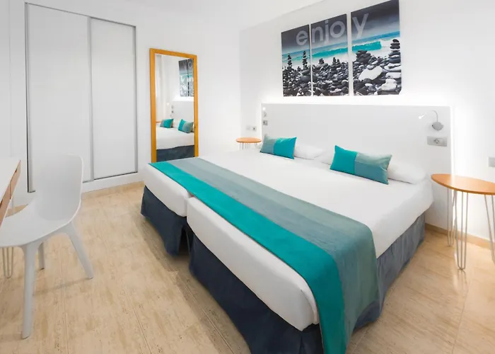 Saint George * بلايا ذي لاس أميريكاس