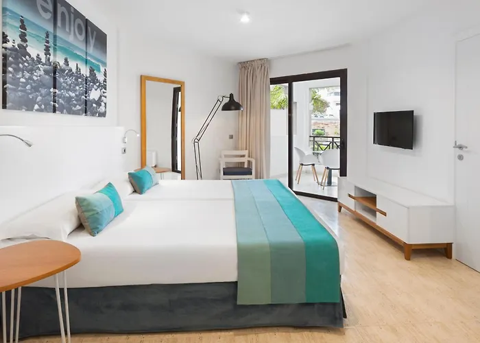 Saint George * بلايا ذي لاس أميريكاس